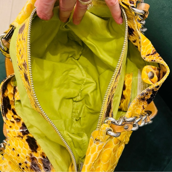 🔥 Vintar Cavalcanti Yellow Snakeskin Italian Leather Chain Tote - Picture 5 of 16
